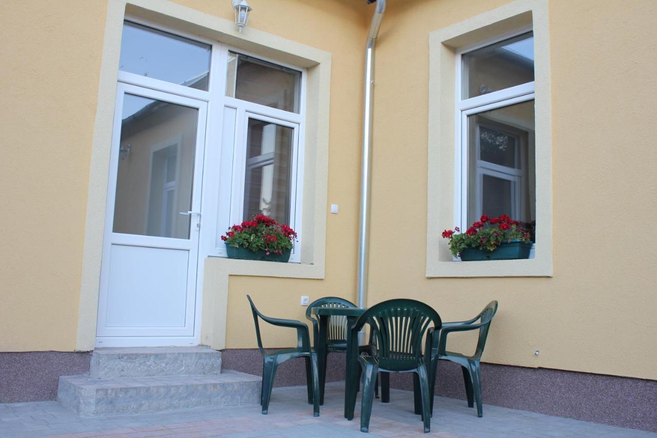 Apartmani Maja Ζρένιανιν Εξωτερικό φωτογραφία