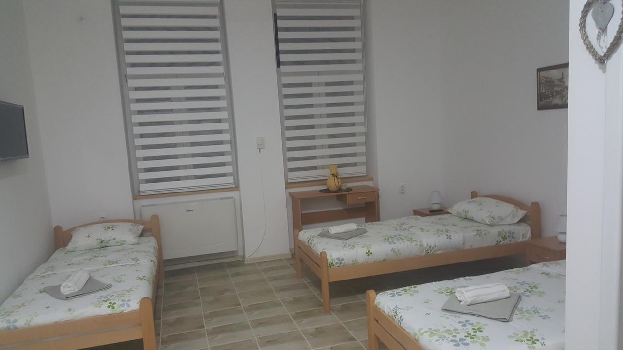 Apartmani Maja Ζρένιανιν Εξωτερικό φωτογραφία
