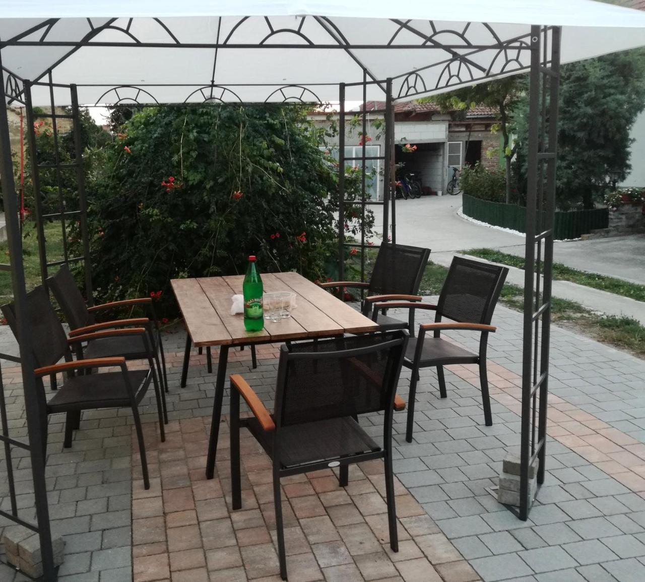 Apartmani Maja Ζρένιανιν Εξωτερικό φωτογραφία