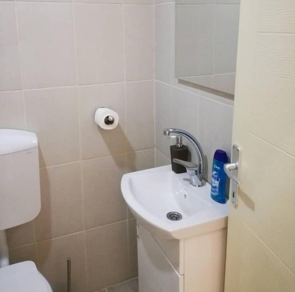 Apartmani Maja Ζρένιανιν Εξωτερικό φωτογραφία